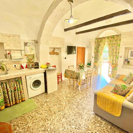 Trulli Fenice Martina Franca Bagian luar foto